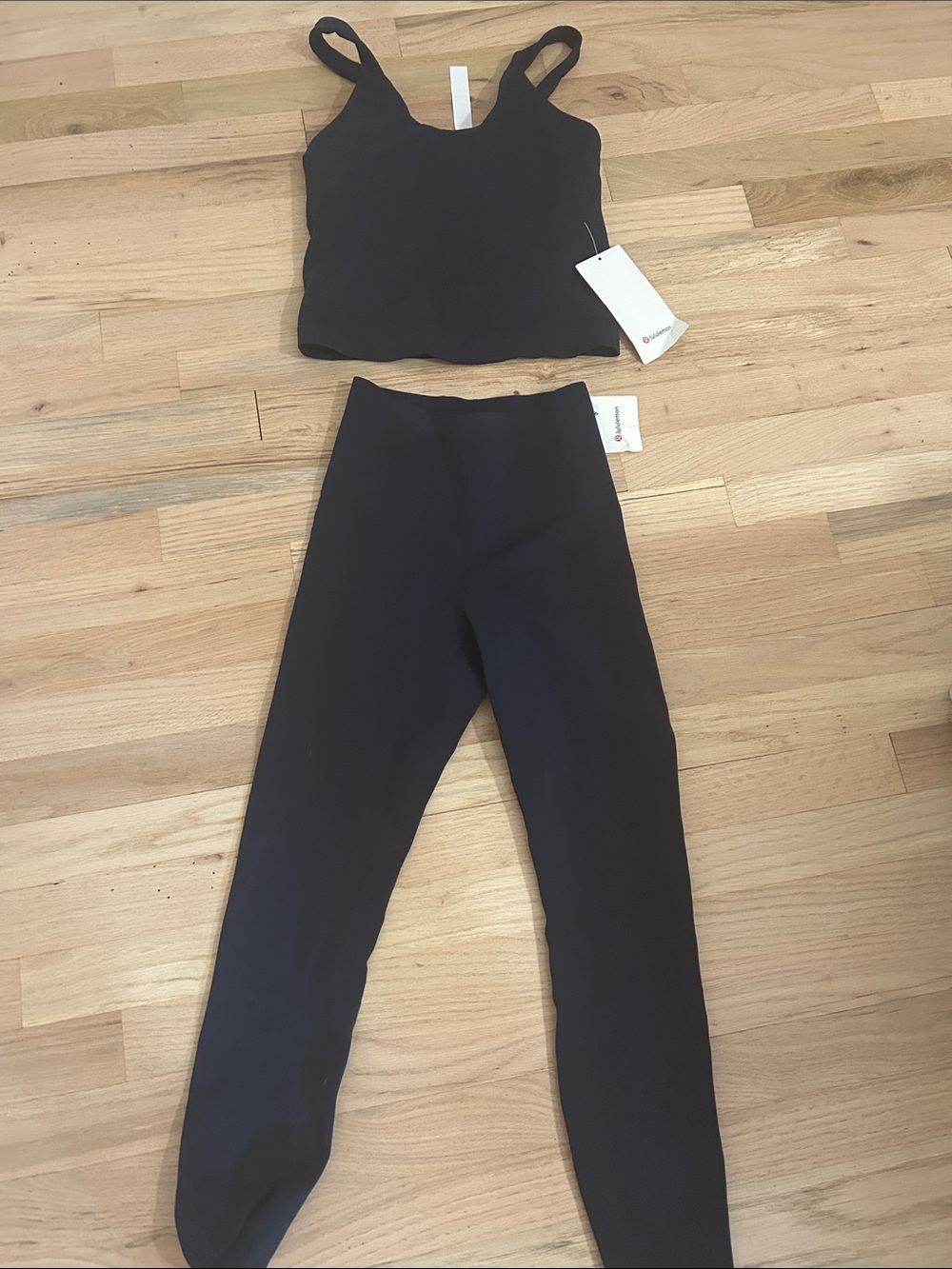 Lululemon Glow Up HR tight & Glow up Tank - set - size 4